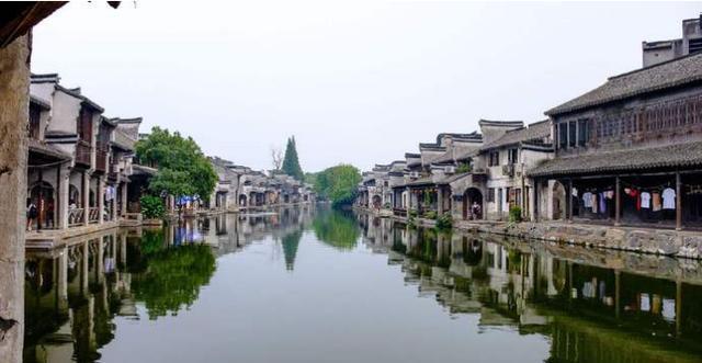 超级坦克消灭僵尸